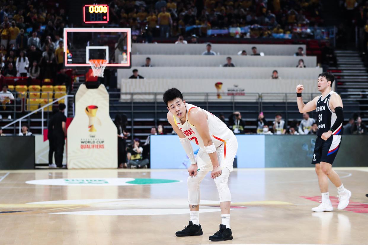 德州扑克-世界杯篮球预选赛：实力强队再次获胜(世界杯预选赛篮球中国队阵容)
